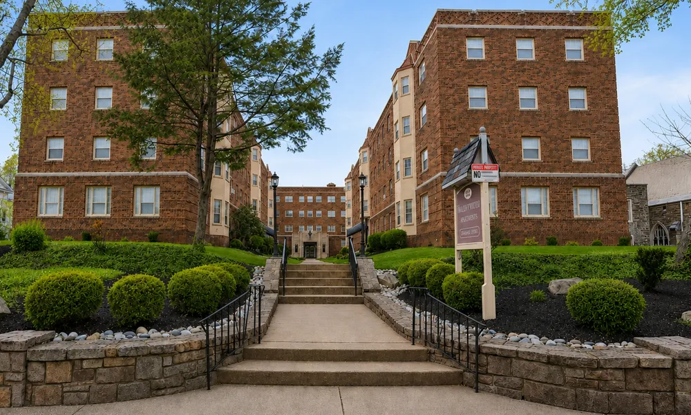 Exterior view of Wallingford Apartments
